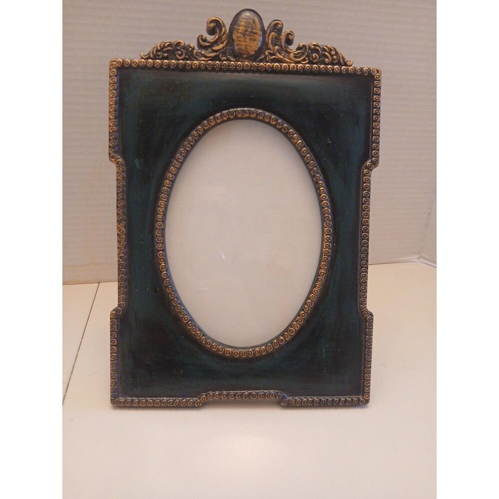 Vintage 5"x7" Photo Frame Kelly Green Wih Gold Scroll  Trim.